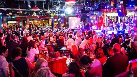 306 reviews of Howl at the Moon Orlando "Howl at the Moon closed on Church Street but reemerged like a Phoenix from the ashes down on International Drive and WOW What a great new location. . Howl at the moon orlando dress code